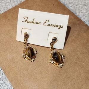 Vintage Gold Toned Tigers Eye Fashion Earrings